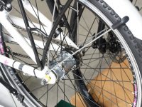 Fahrradnabe an Kinderfahrrad gelockert