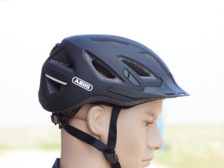ABUS Urban-I 3.0 Test – Stadthelm mit rotem Rücklicht ABUS Urban-I 3.0 Test – Stadthelm mit rotem Rücklicht